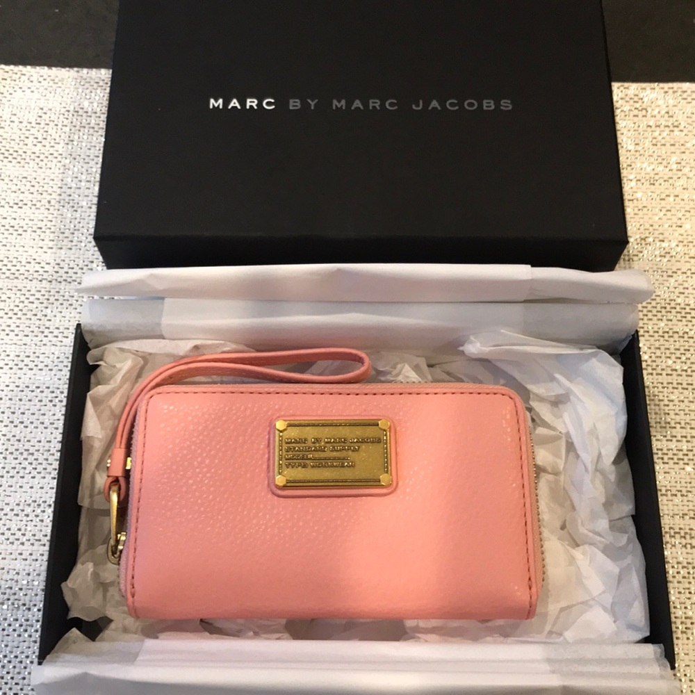NEW Marc by Marc Jacobs Pink Wristlet Wallet